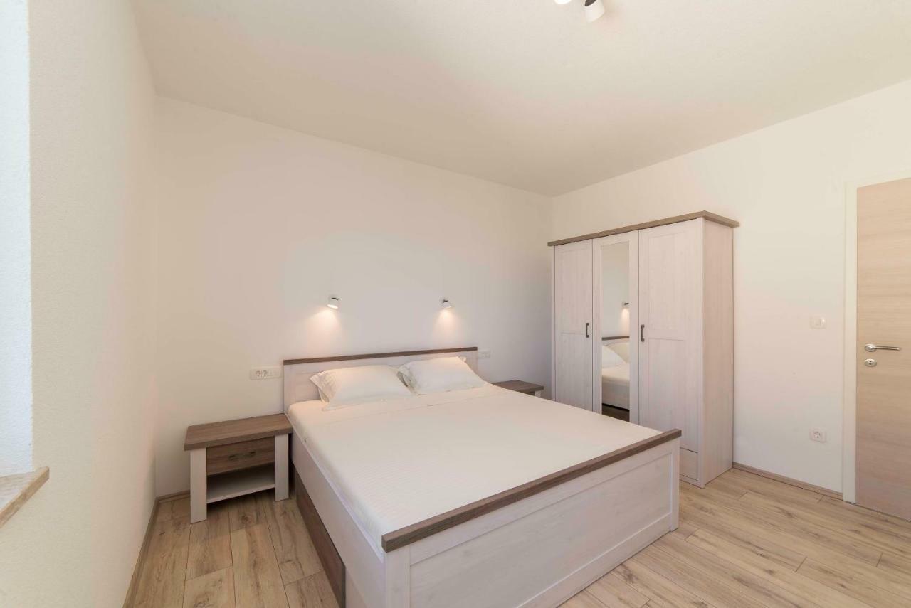 Sunset House Apartment Kampor Exterior foto
