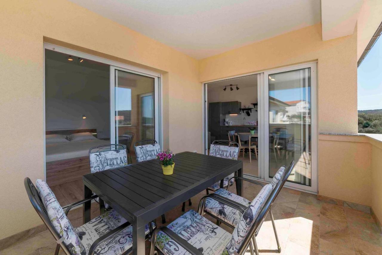 Sunset House Apartment Kampor Exterior foto