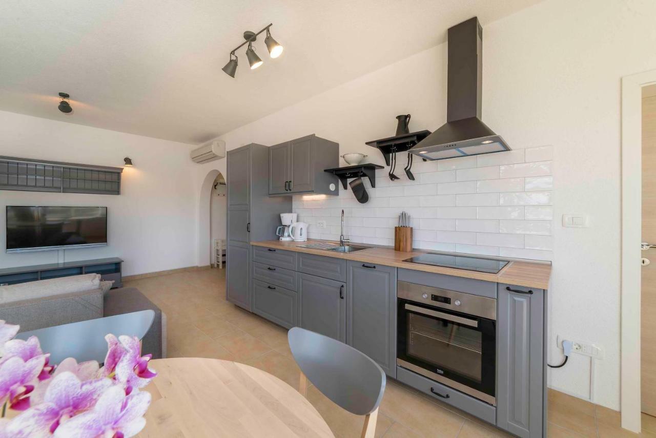 Sunset House Apartment Kampor Exterior foto